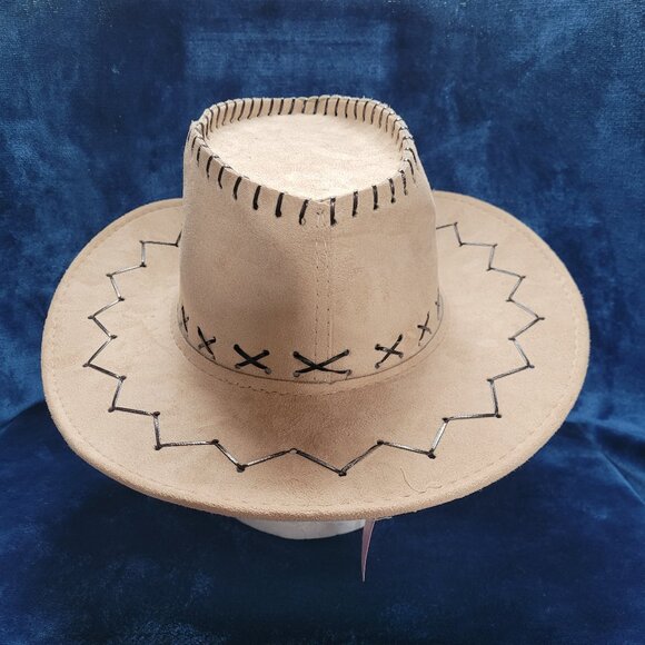 Cowgirl Hat - Picture 3 of 4